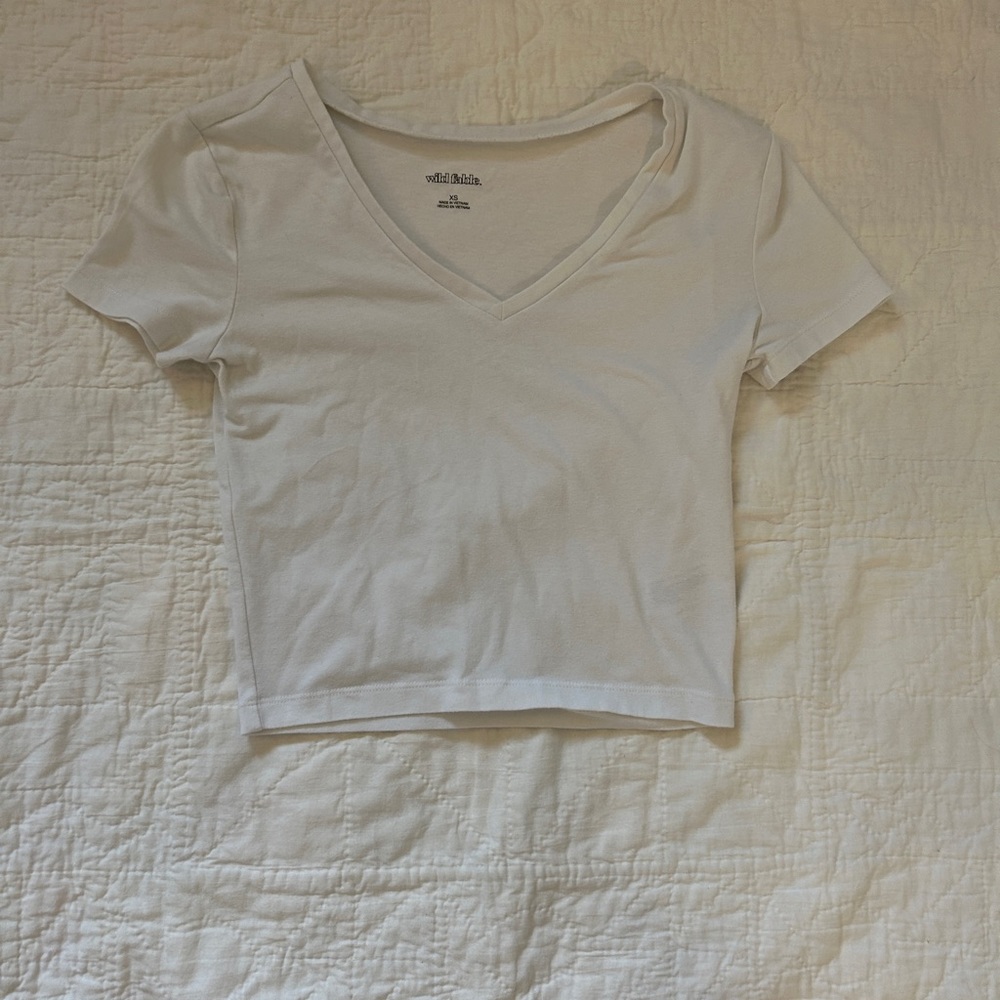 white wild fable top